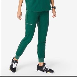 ❌SOLD❌ Figs Hunter Green Zamora Scrub Pants
